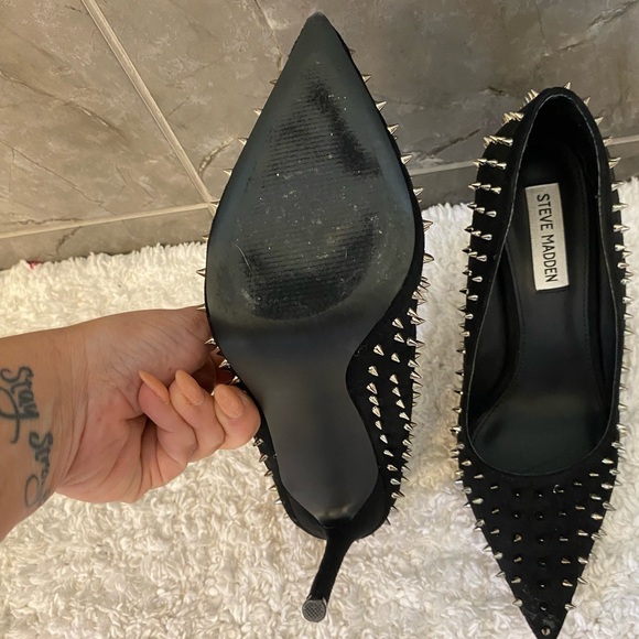 Spike Heels - Picture 3 of 3